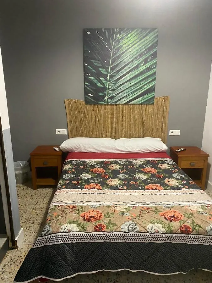 Hostal The Monkey Room Marbella Gasthof